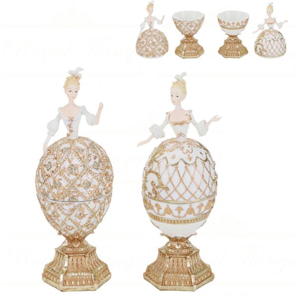 D 42068 Goodwill Christmas Decorative Items Regal Lady Egg Box On Stand Tabletop Cream